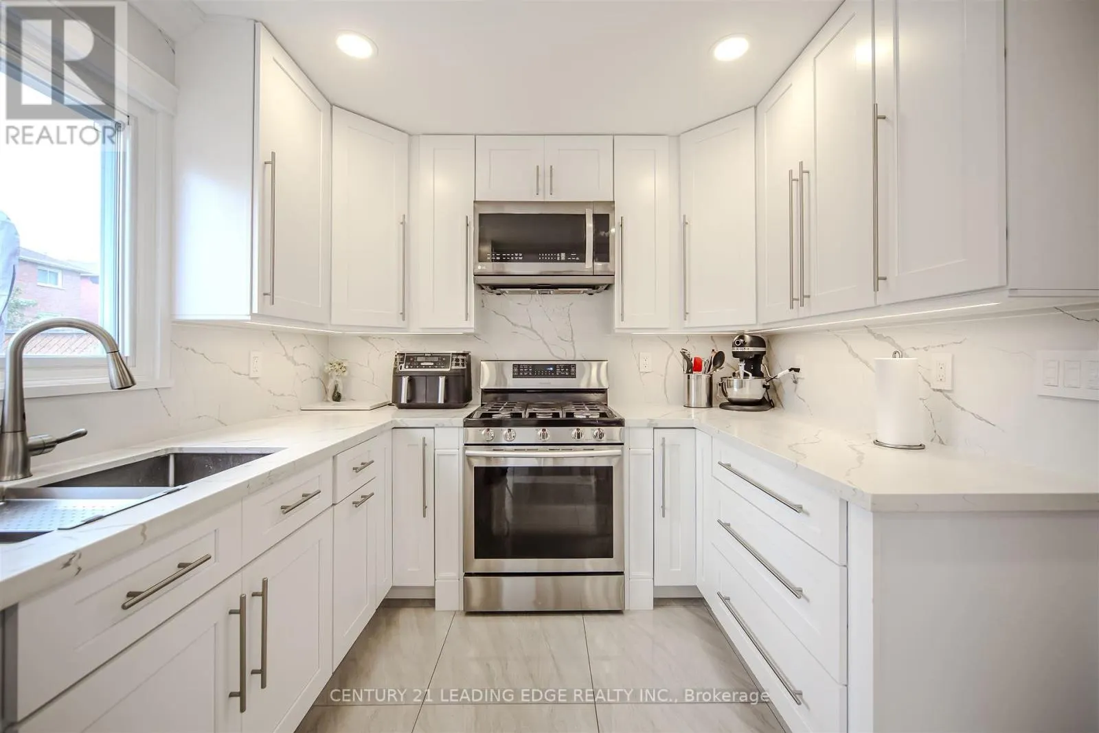3356 DOVETAIL MEWS