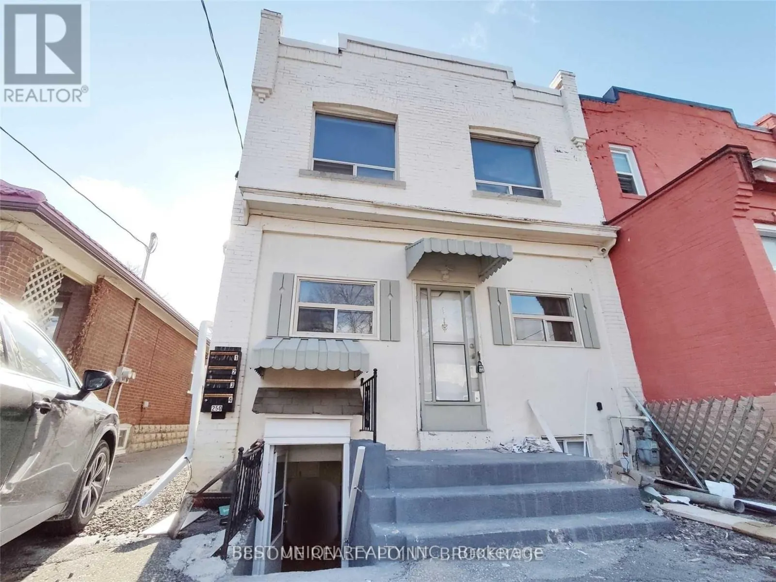 UNIT 1 - 250 SIXTH STREET