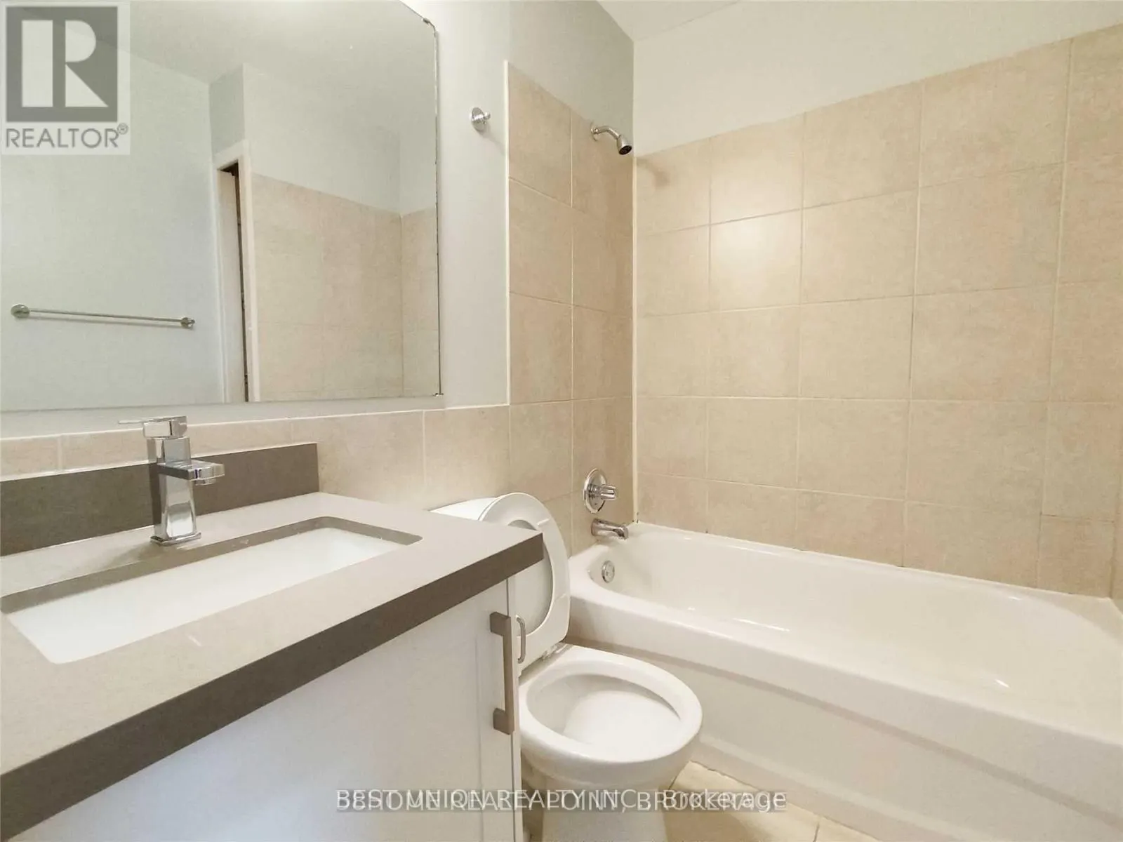 UNIT 1 - 250 SIXTH STREET