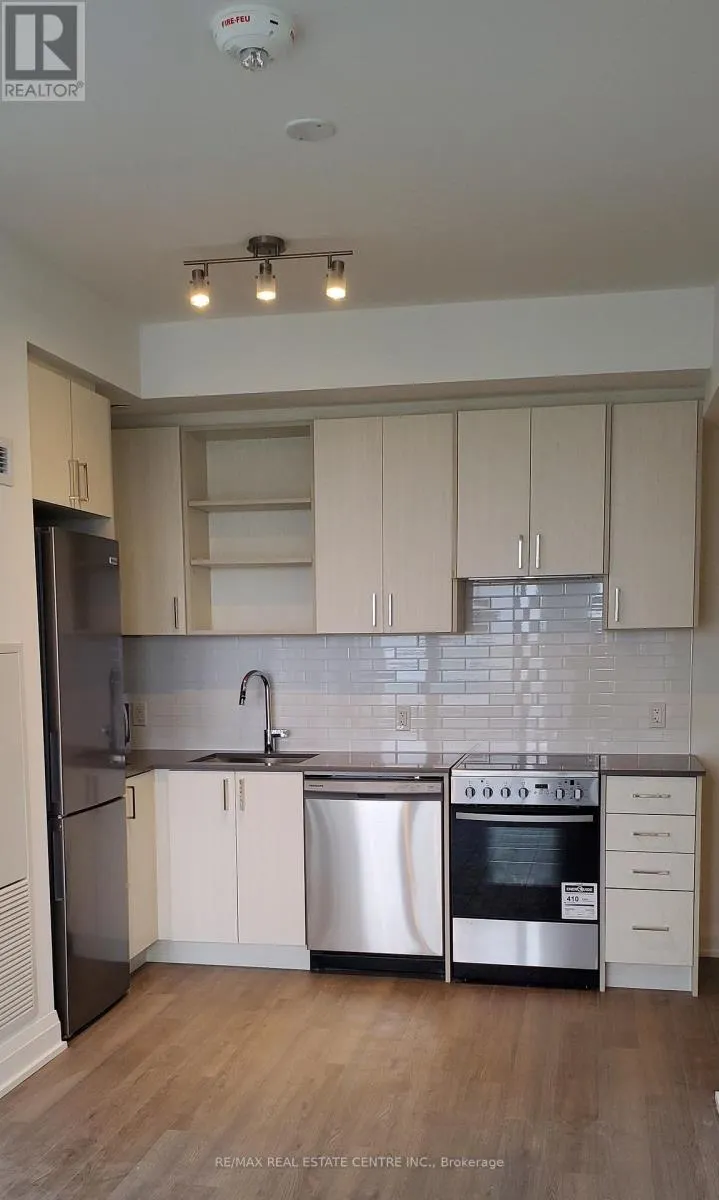 405 - 50 GEORGE BUTHART DRIVE N
