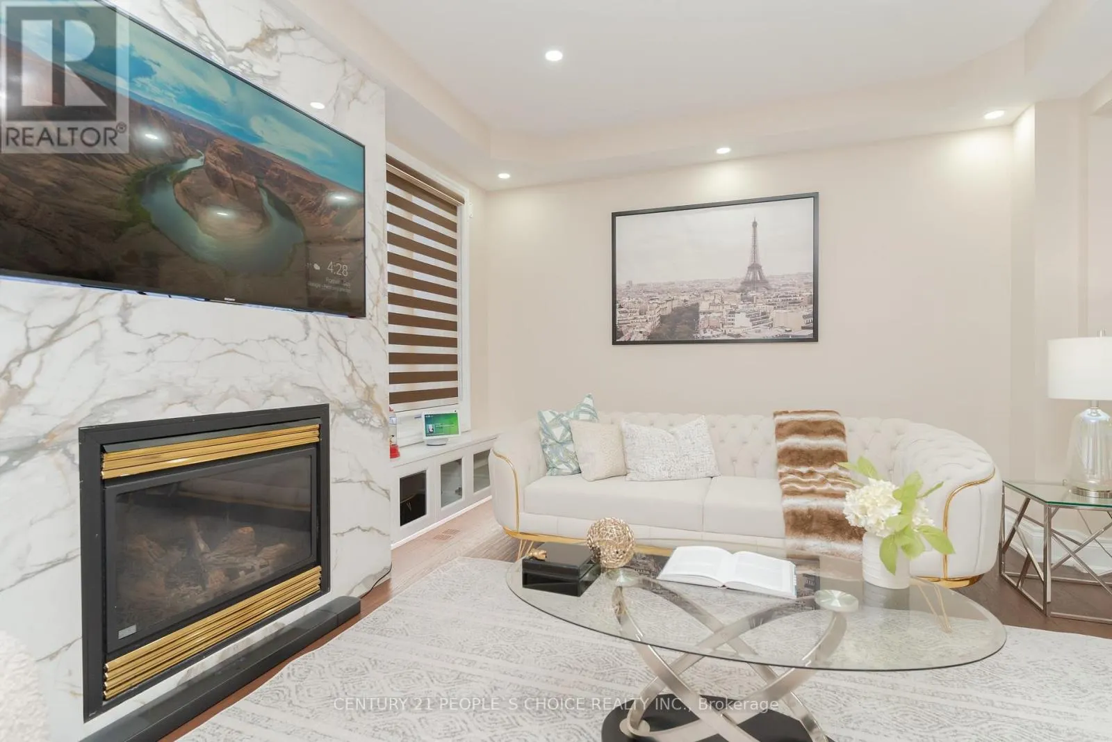 39 HUNTSPOINT DRIVE