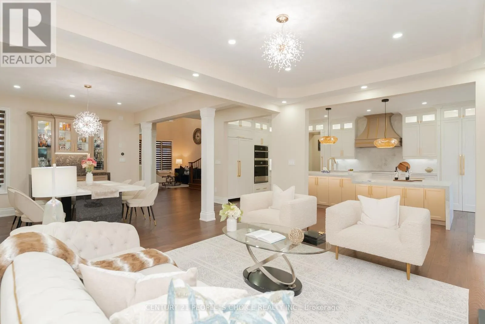 39 HUNTSPOINT DRIVE