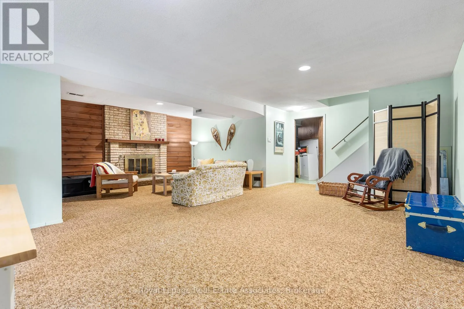 4265 THOM GARDENS