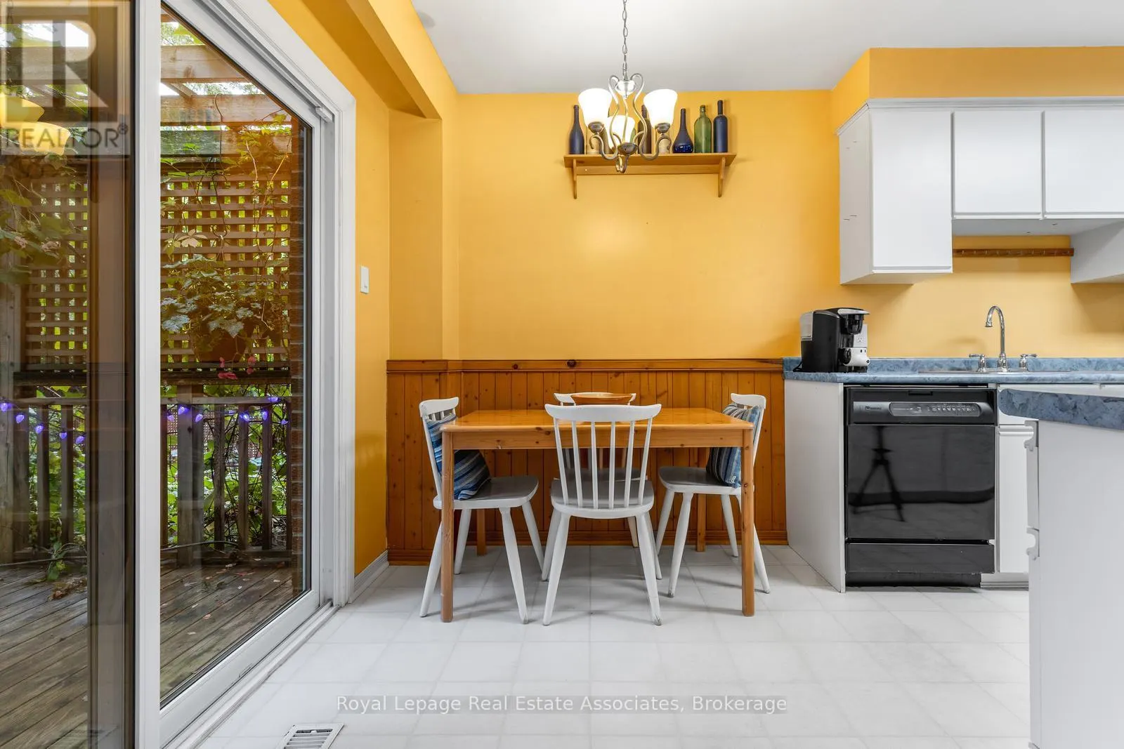 4265 THOM GARDENS