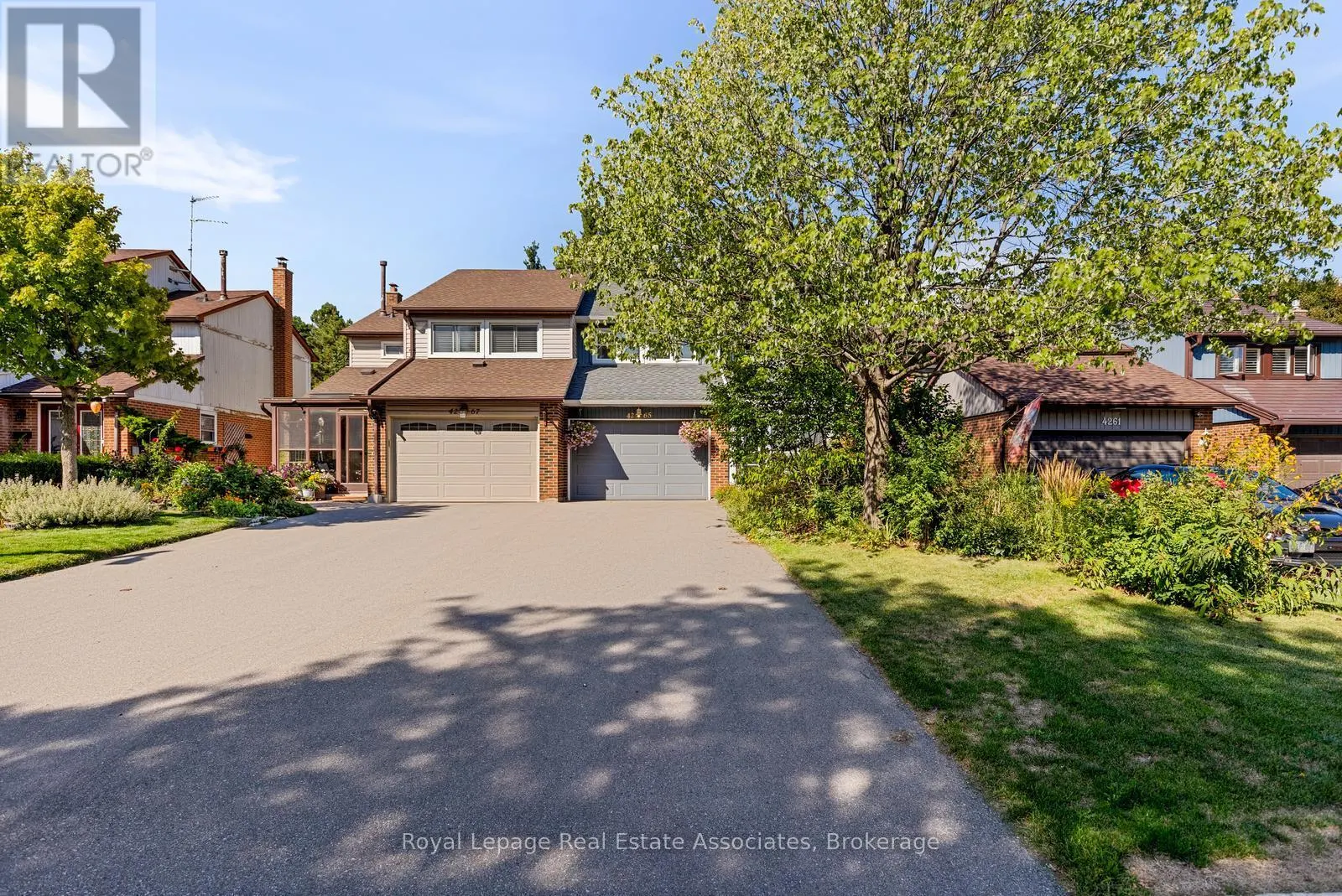4265 THOM GARDENS