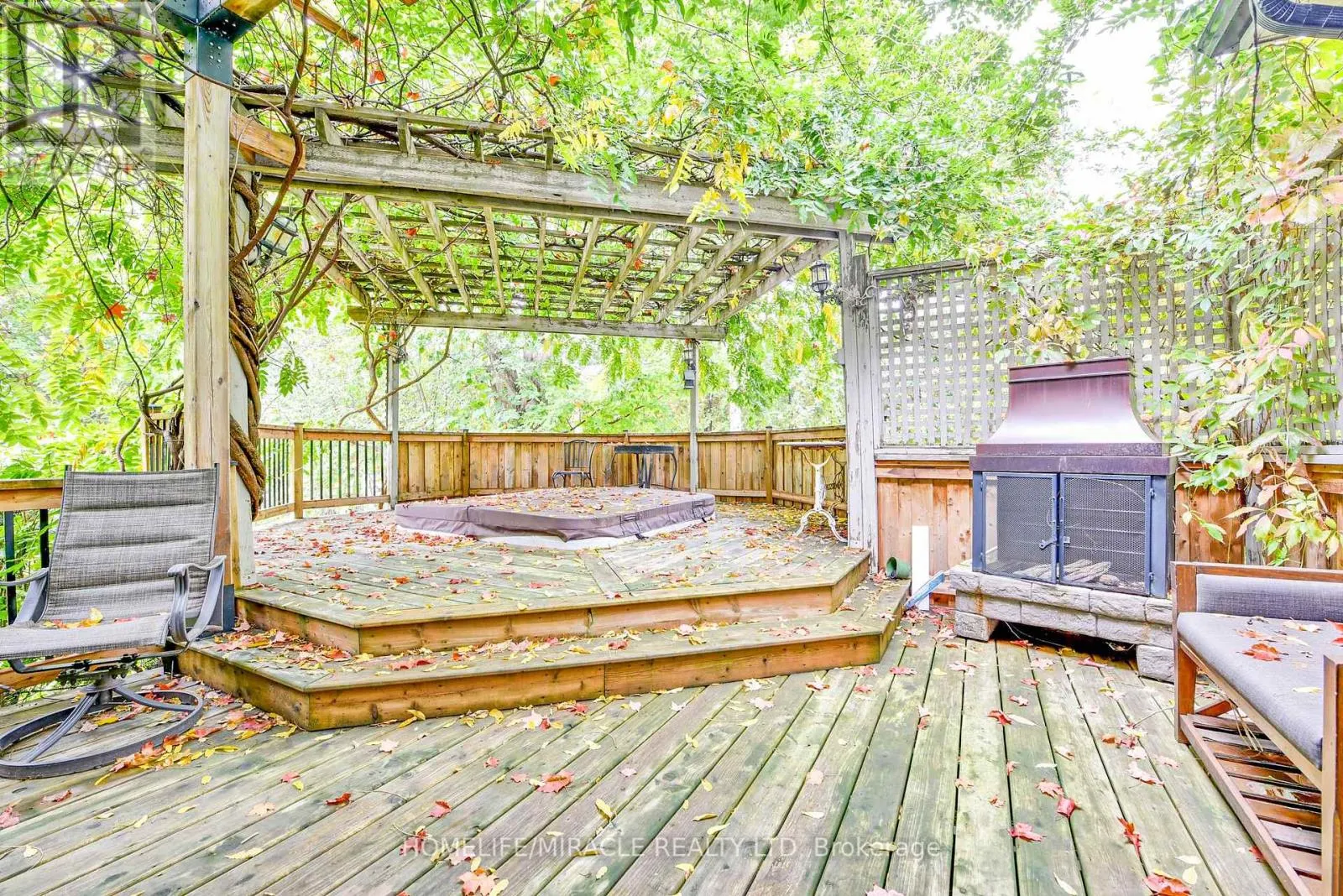 7596 CREDITVIEW ROAD