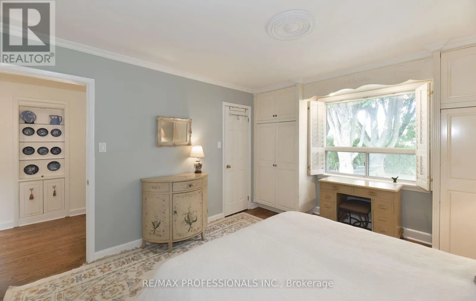 16 NASHLAND AVENUE