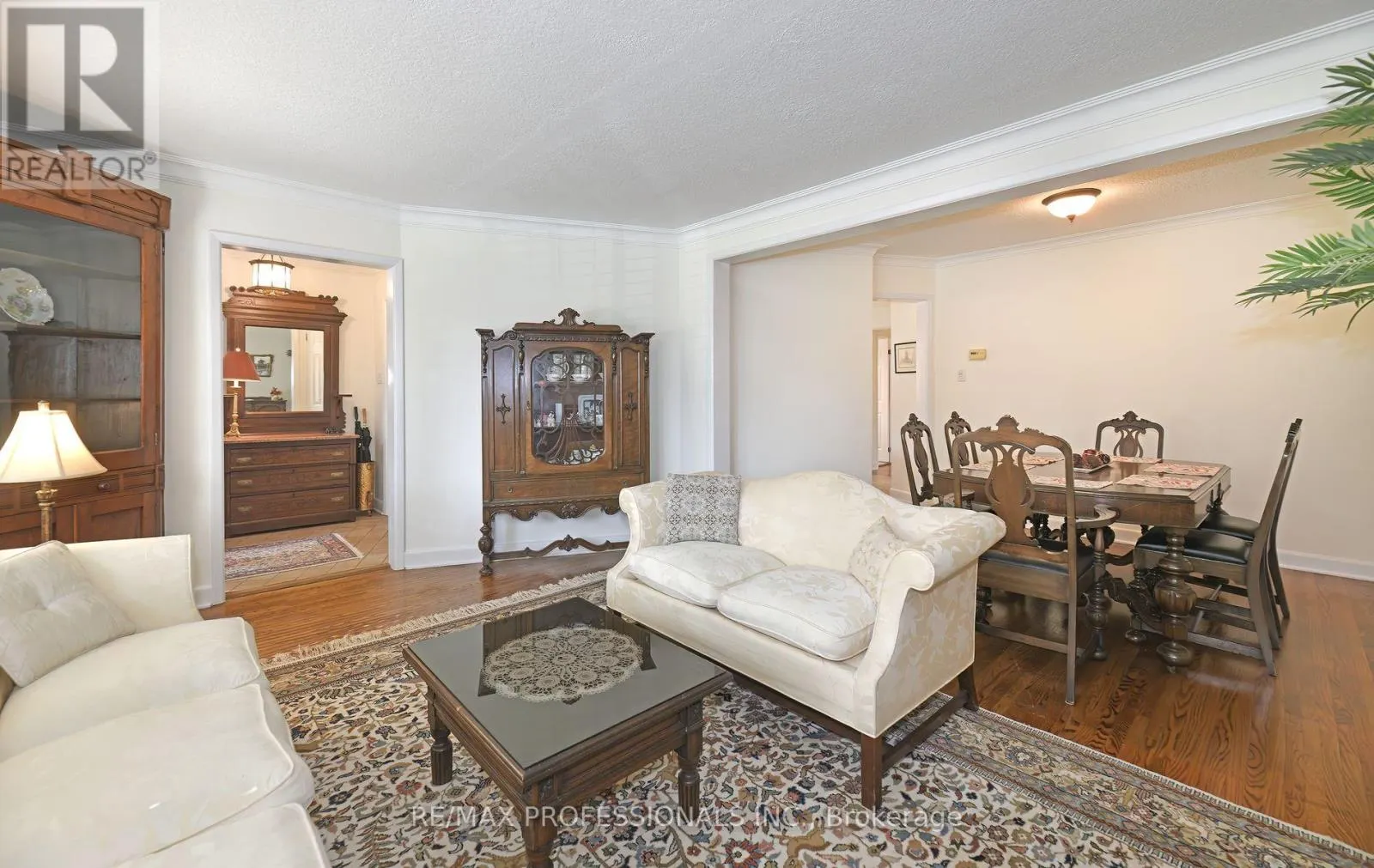 16 NASHLAND AVENUE