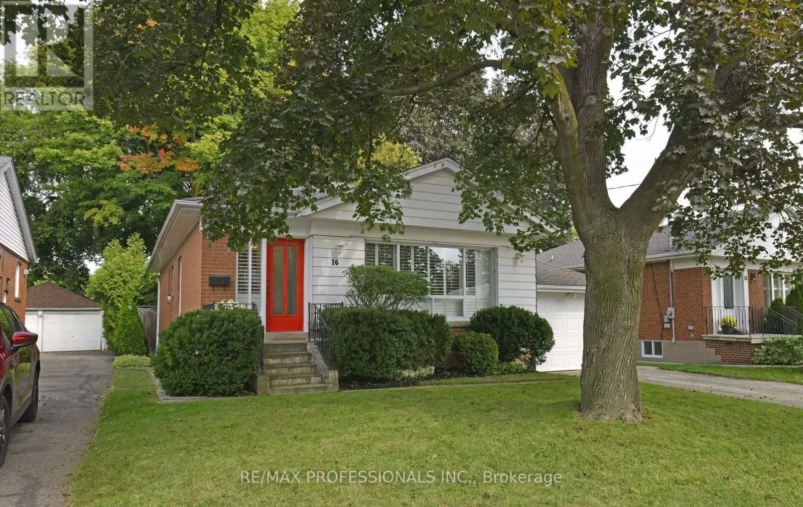 16 NASHLAND AVENUE