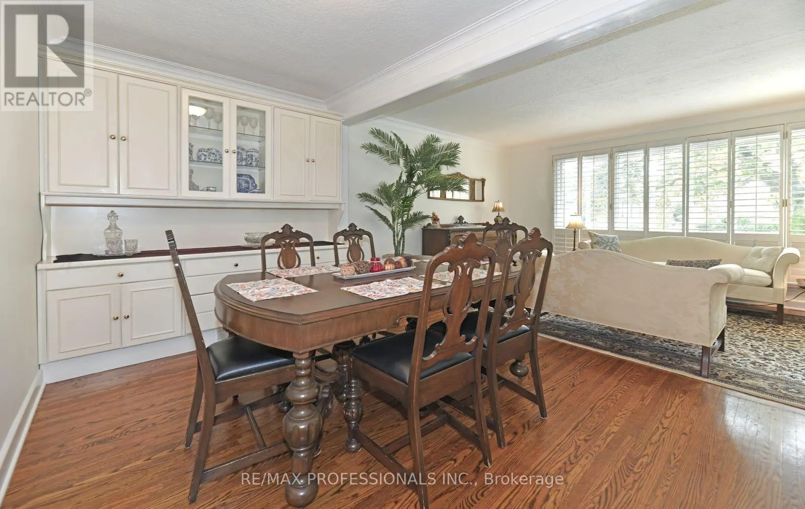 16 NASHLAND AVENUE