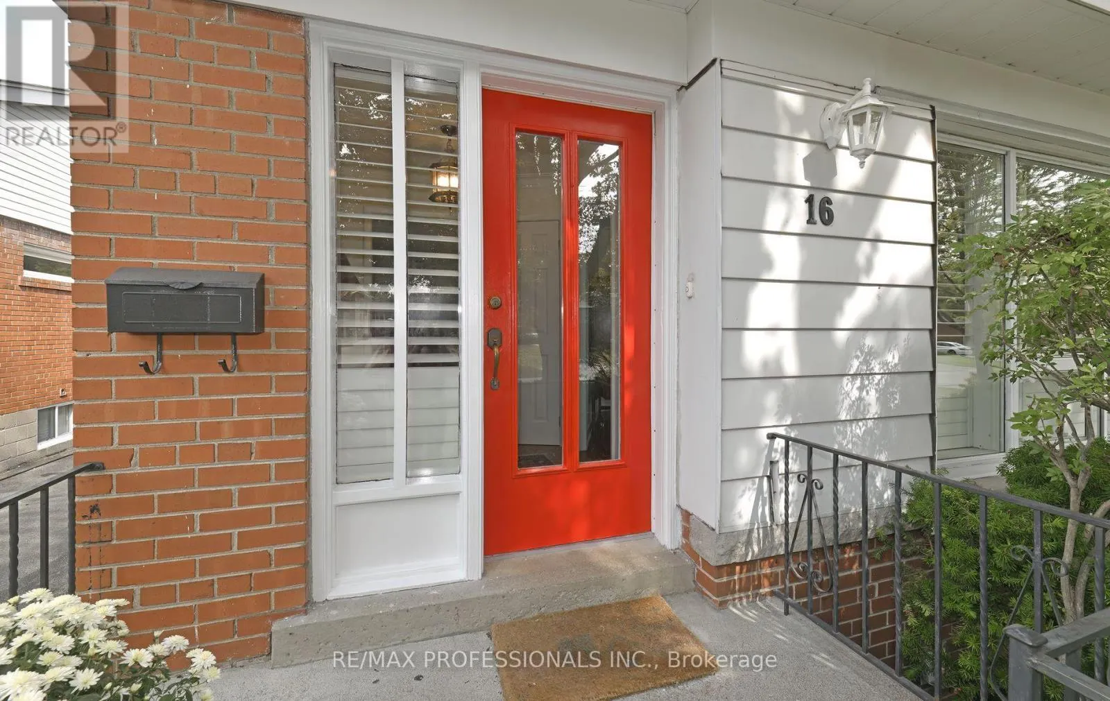 16 NASHLAND AVENUE