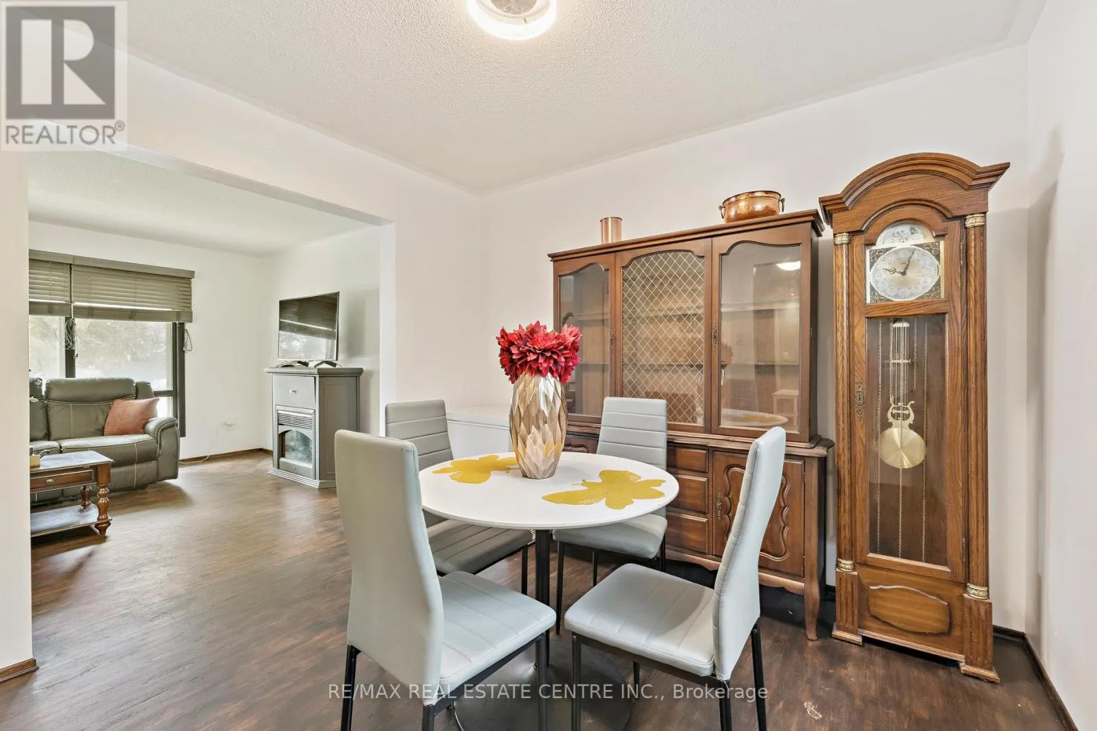 102 RUTHERFORD ROAD N