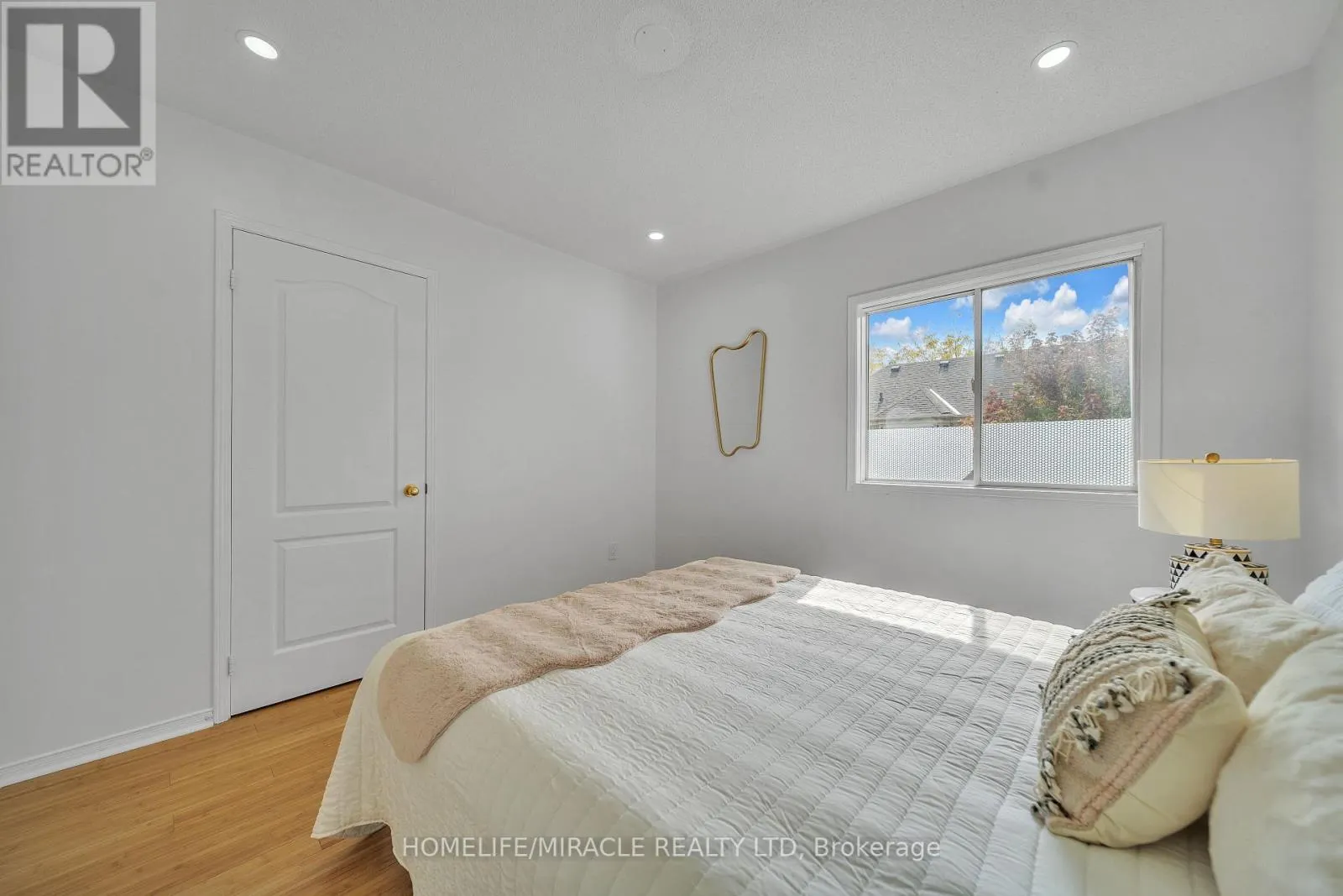 75 - 5535 GLEN ERIN DRIVE