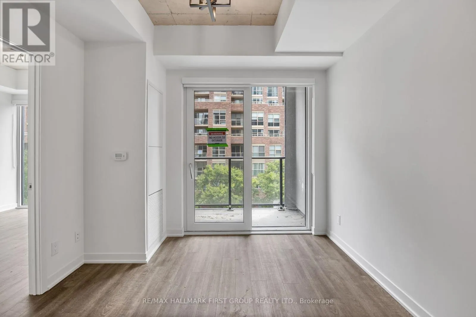 408 - 1808 ST CLAIR AVENUE W