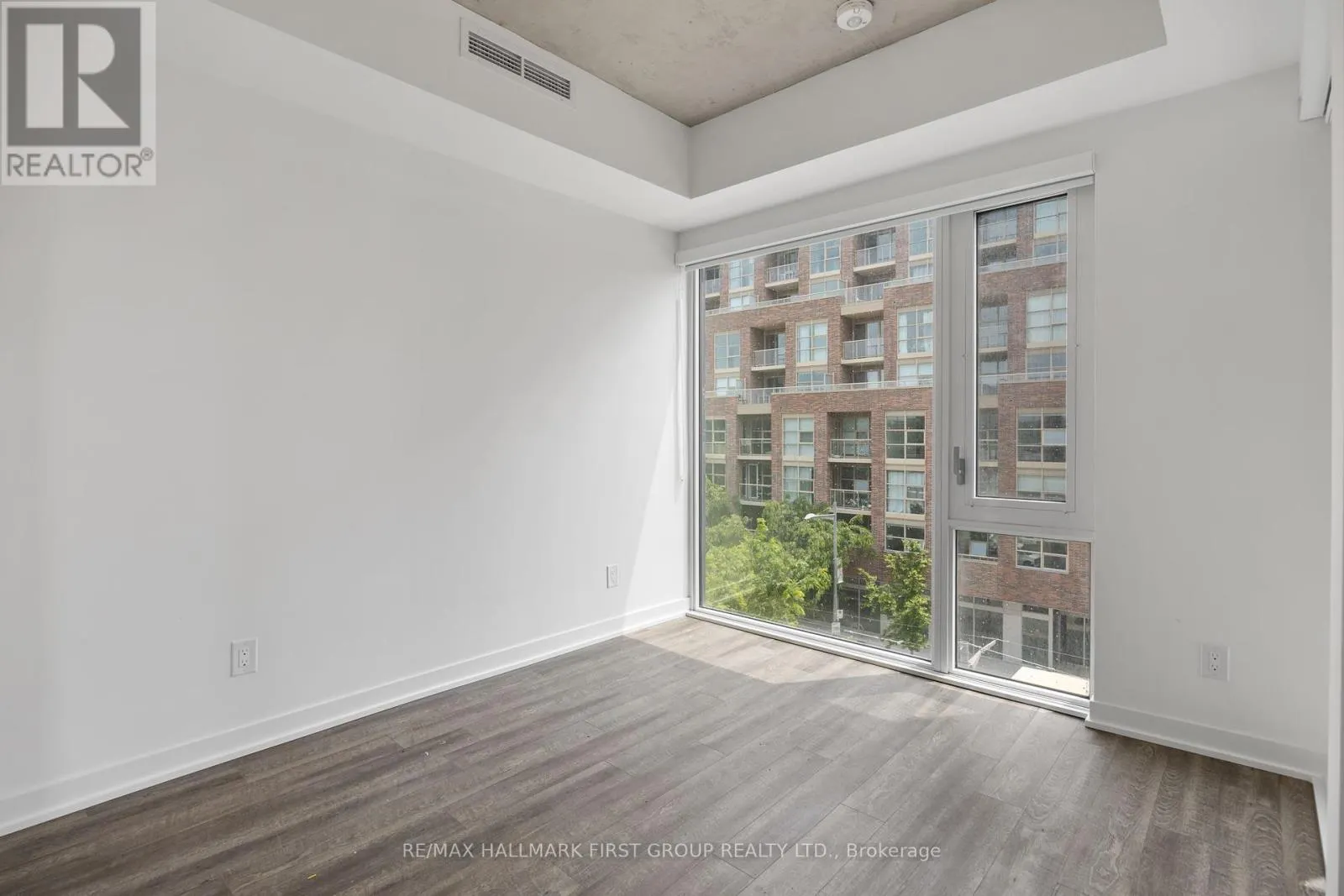 408 - 1808 ST CLAIR AVENUE W