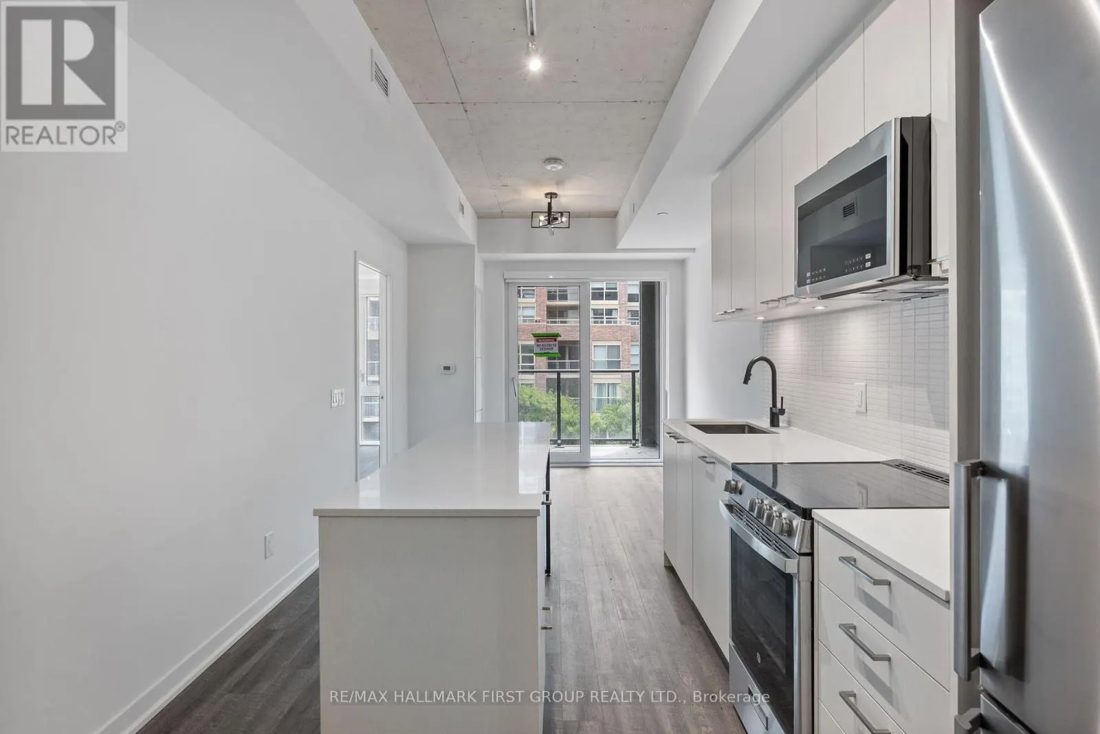 408 - 1808 ST CLAIR AVENUE W