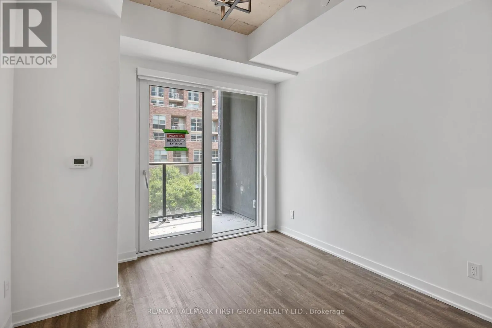 408 - 1808 ST CLAIR AVENUE W