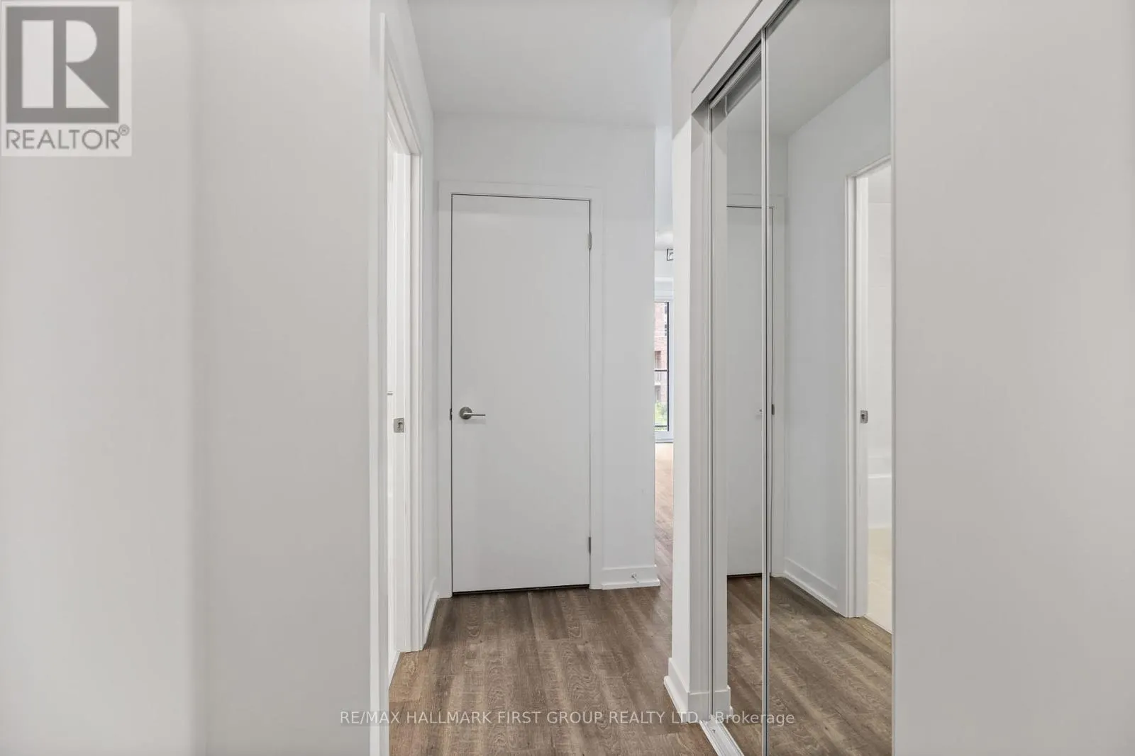 408 - 1808 ST CLAIR AVENUE W