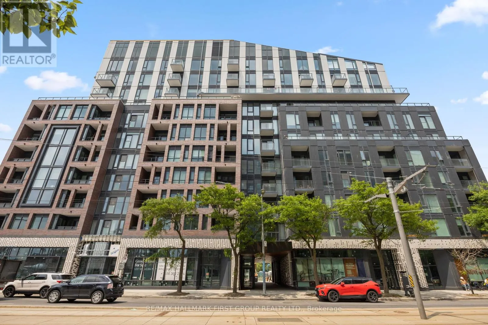 408 - 1808 ST CLAIR AVENUE W