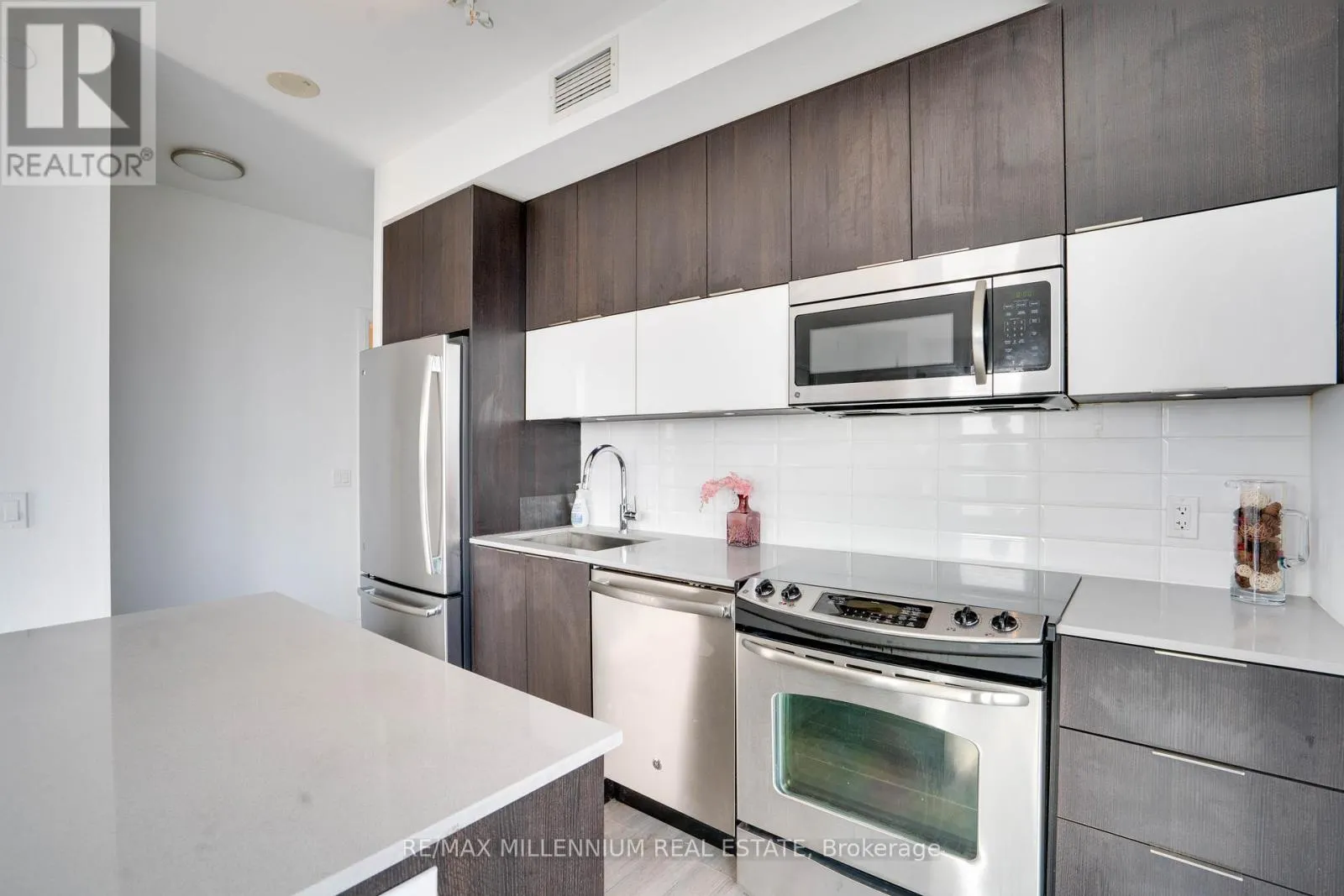 3105 - 56 ANNIE CRAIG DRIVE