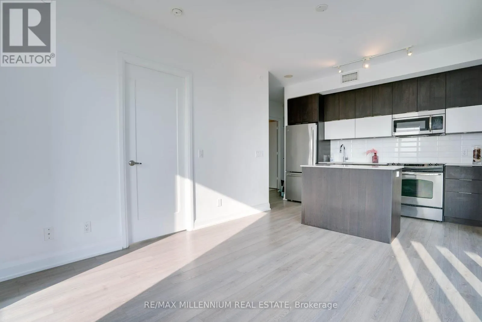 3105 - 56 ANNIE CRAIG DRIVE