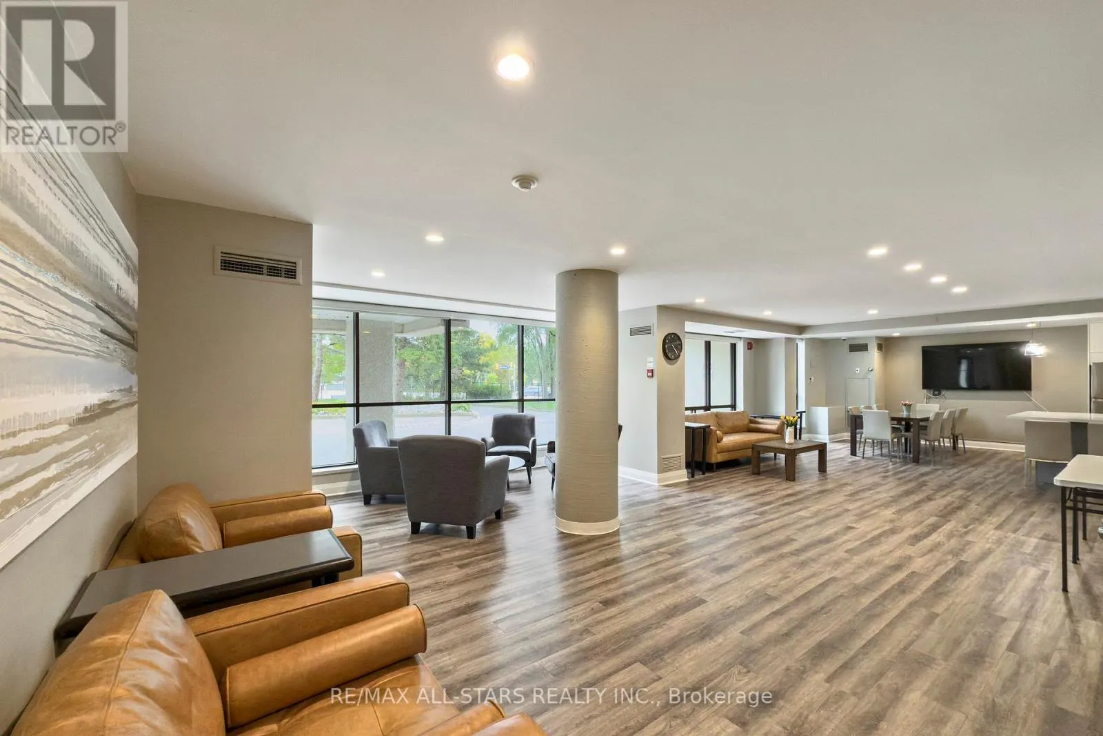 1101 - 1111 BOUGH BEECHES BOULEVARD
