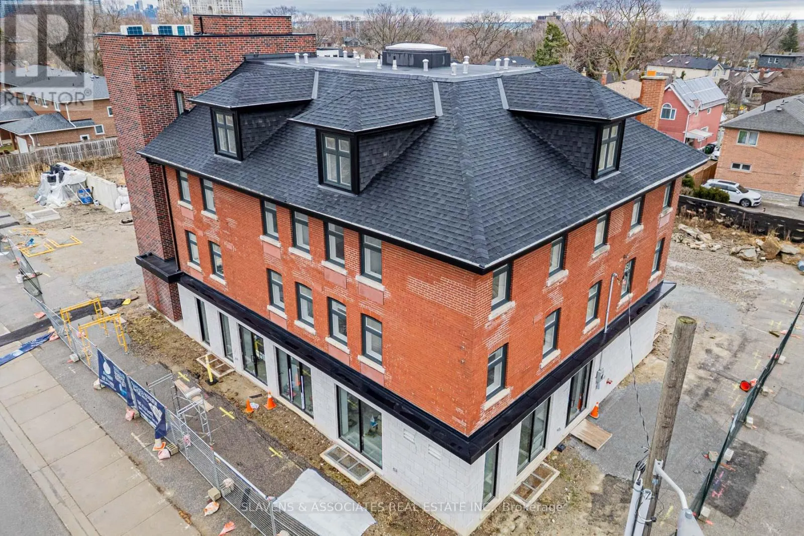 1 BLUE GOOSE STREET
