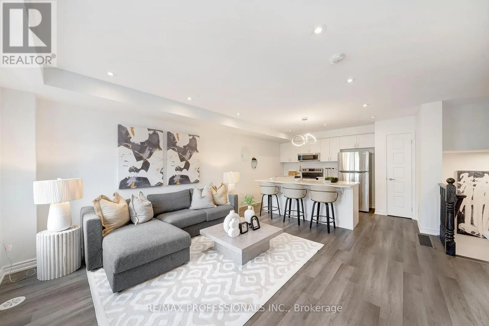 1272 HOP PLACE
