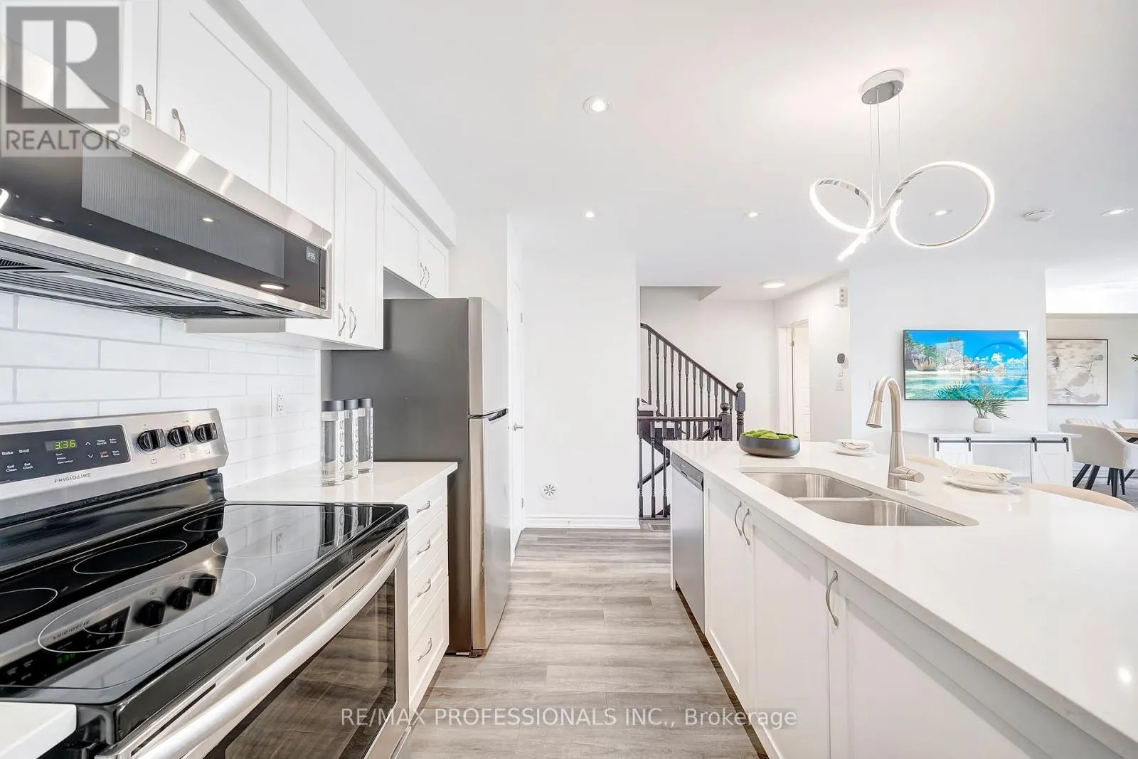 1272 HOP PLACE