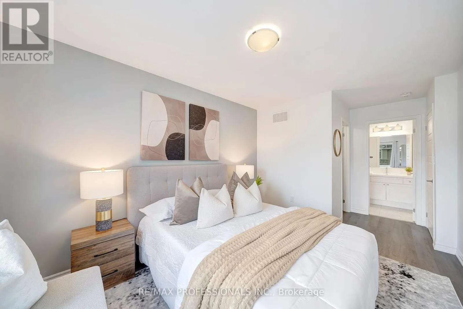 1272 HOP PLACE