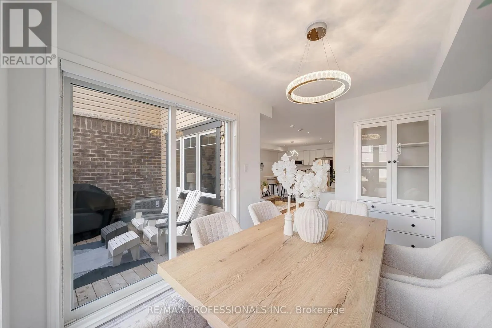 1272 HOP PLACE