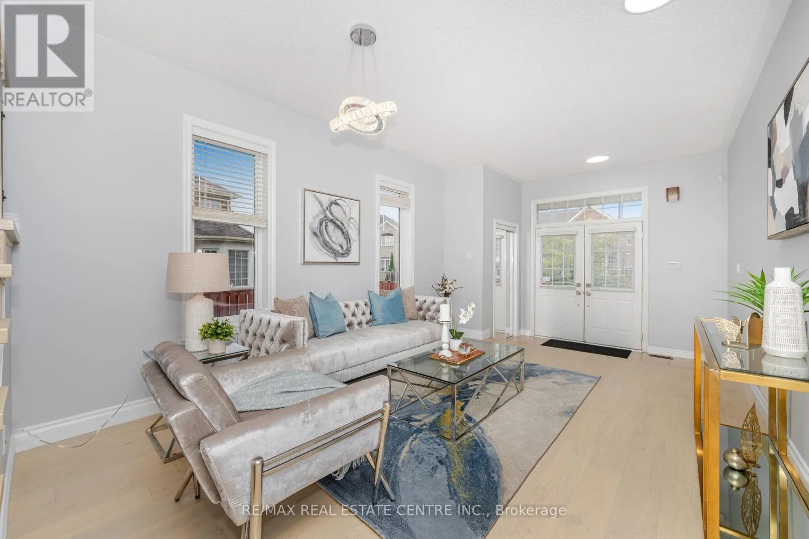 118 CONNOLLY CRESCENT