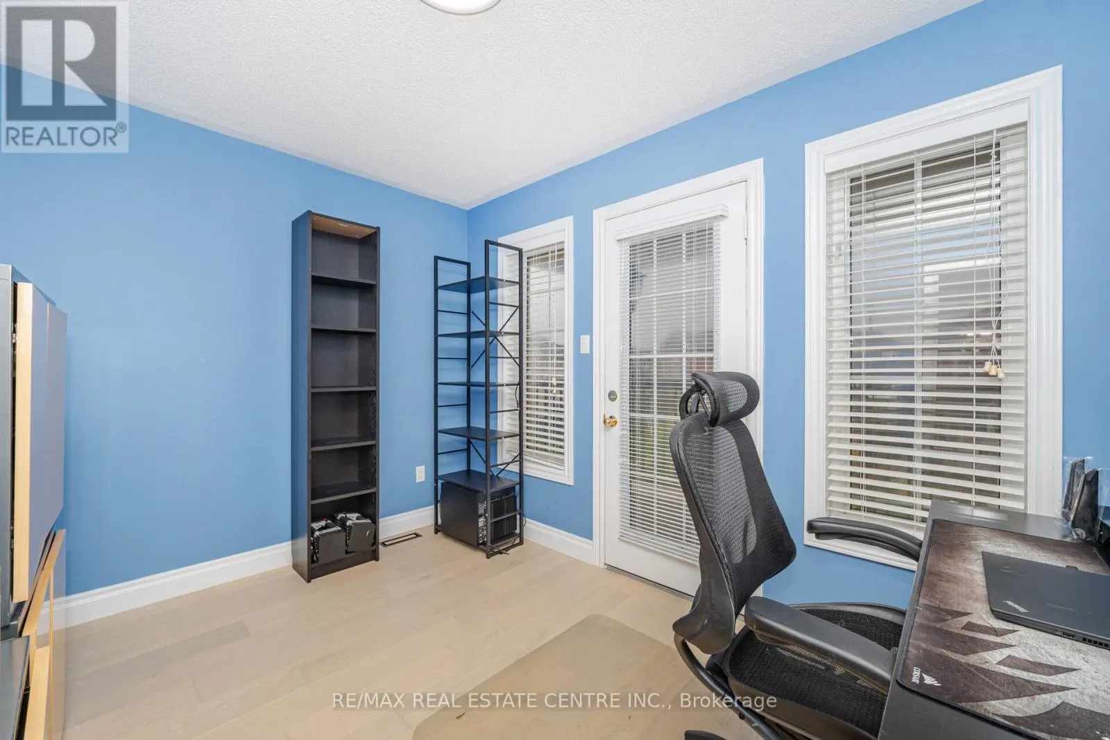 118 CONNOLLY CRESCENT