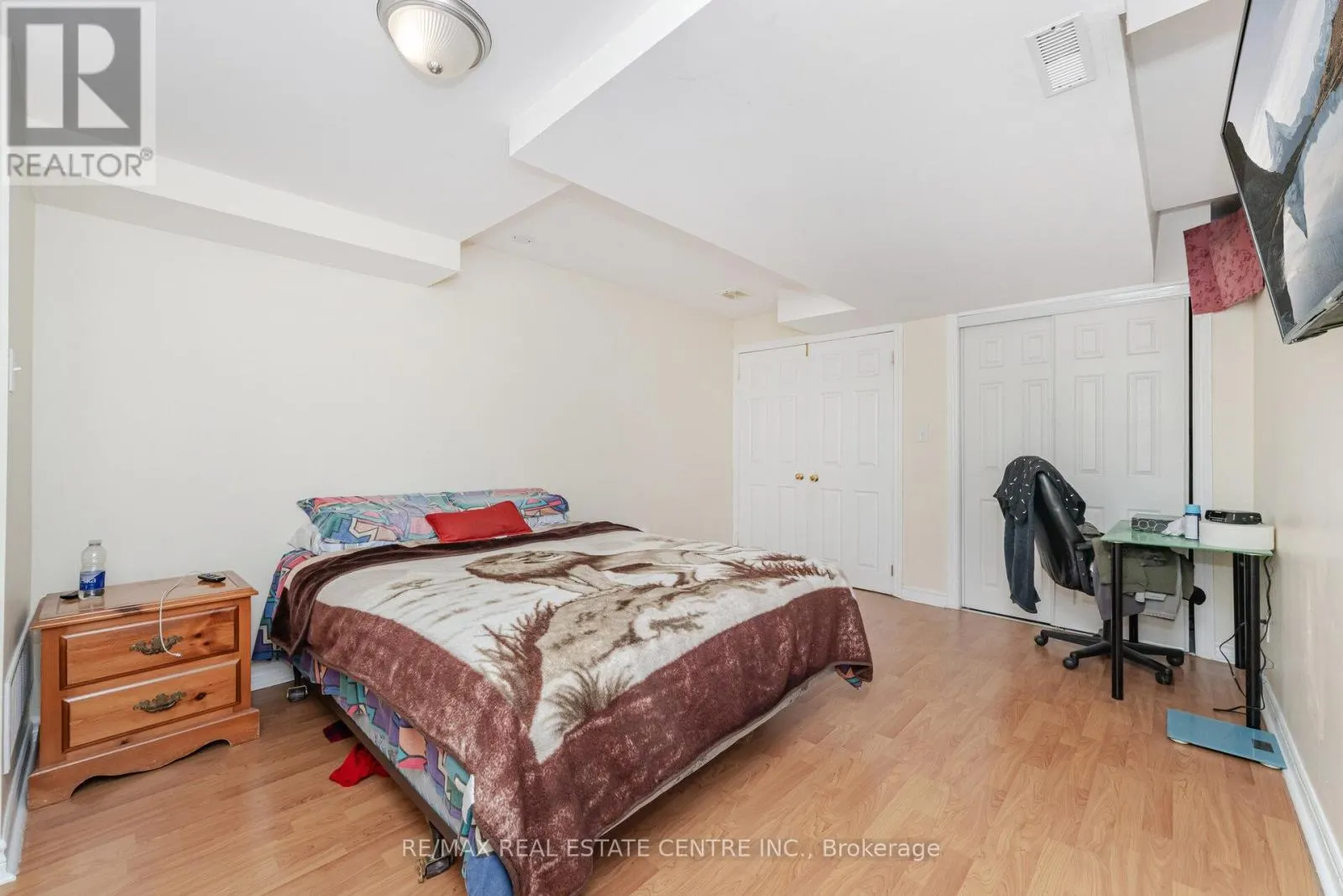 118 CONNOLLY CRESCENT