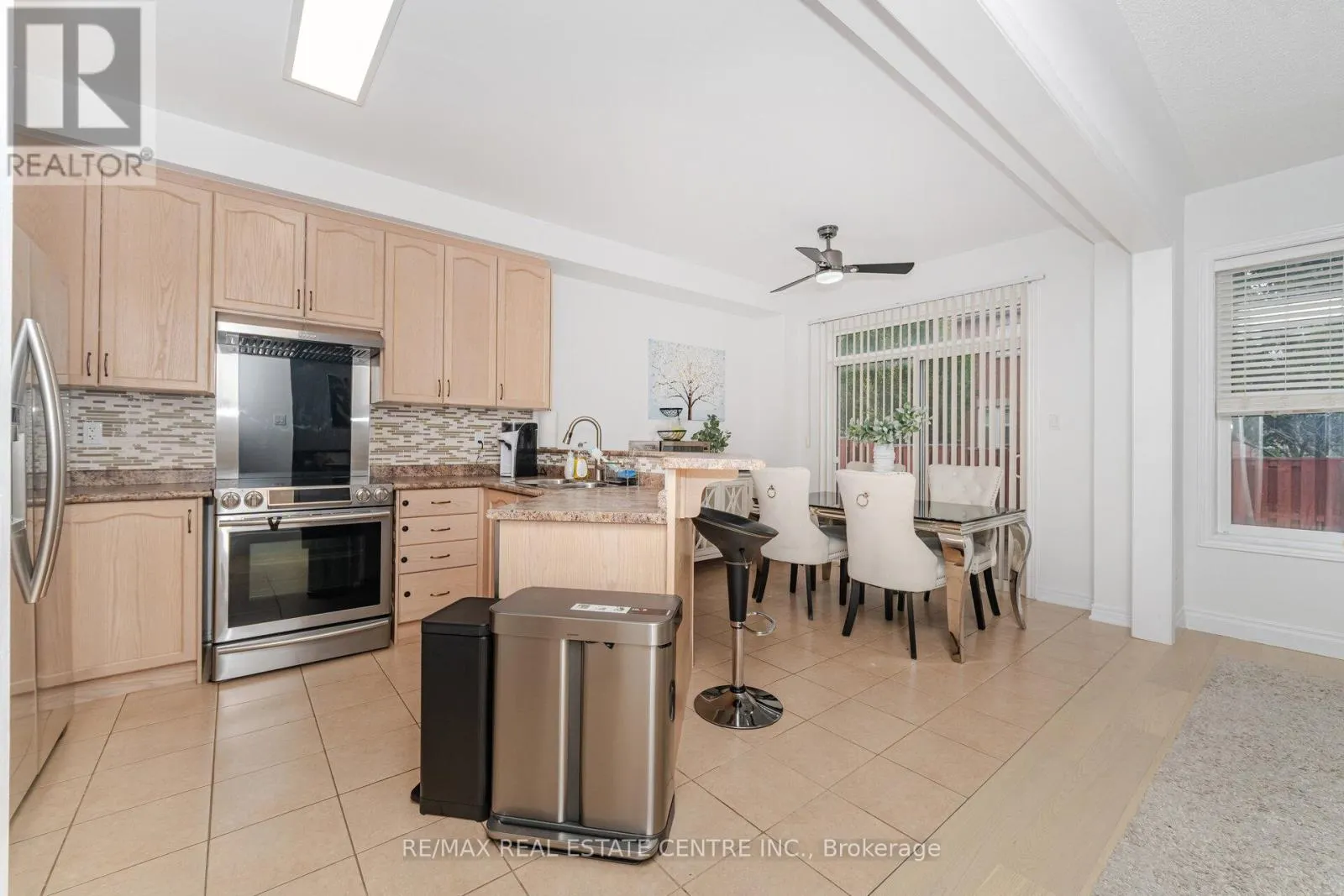 118 CONNOLLY CRESCENT