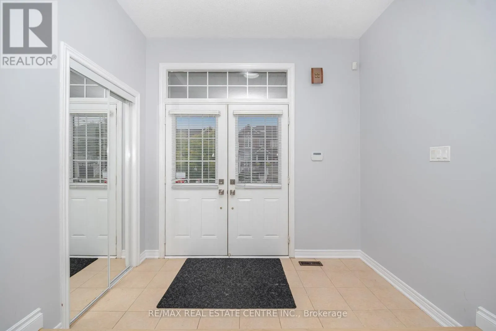 118 CONNOLLY CRESCENT