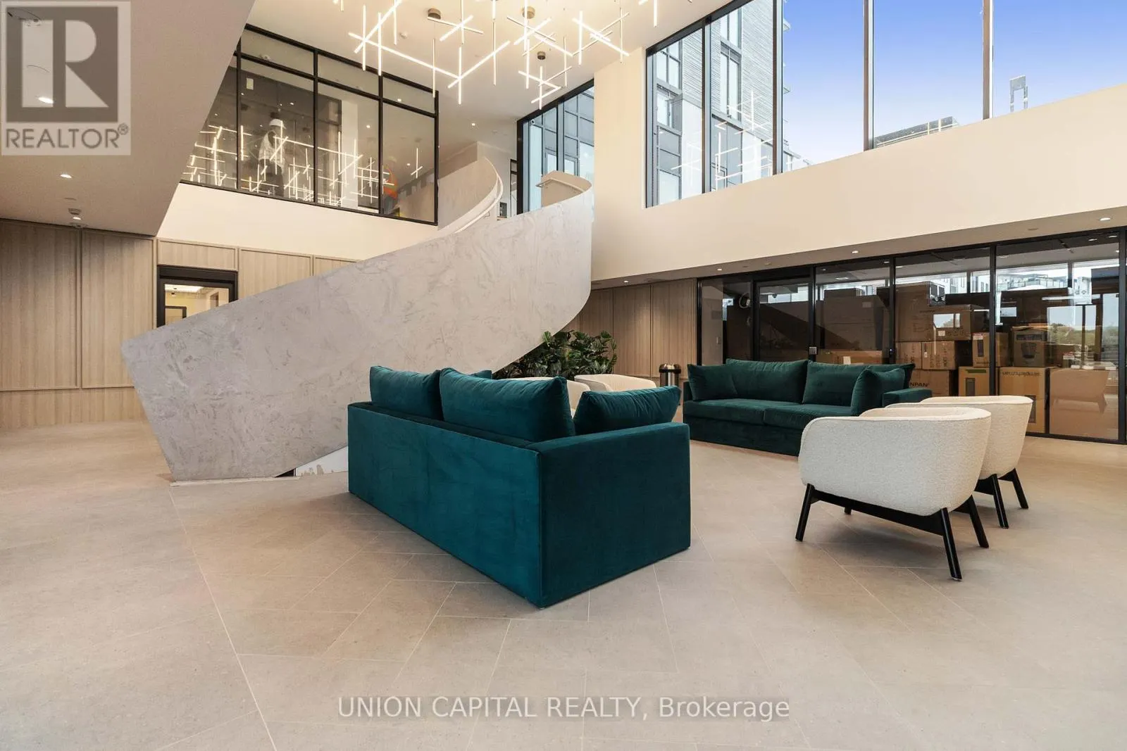 1605 - 3079 TRAFRALGAR ROAD