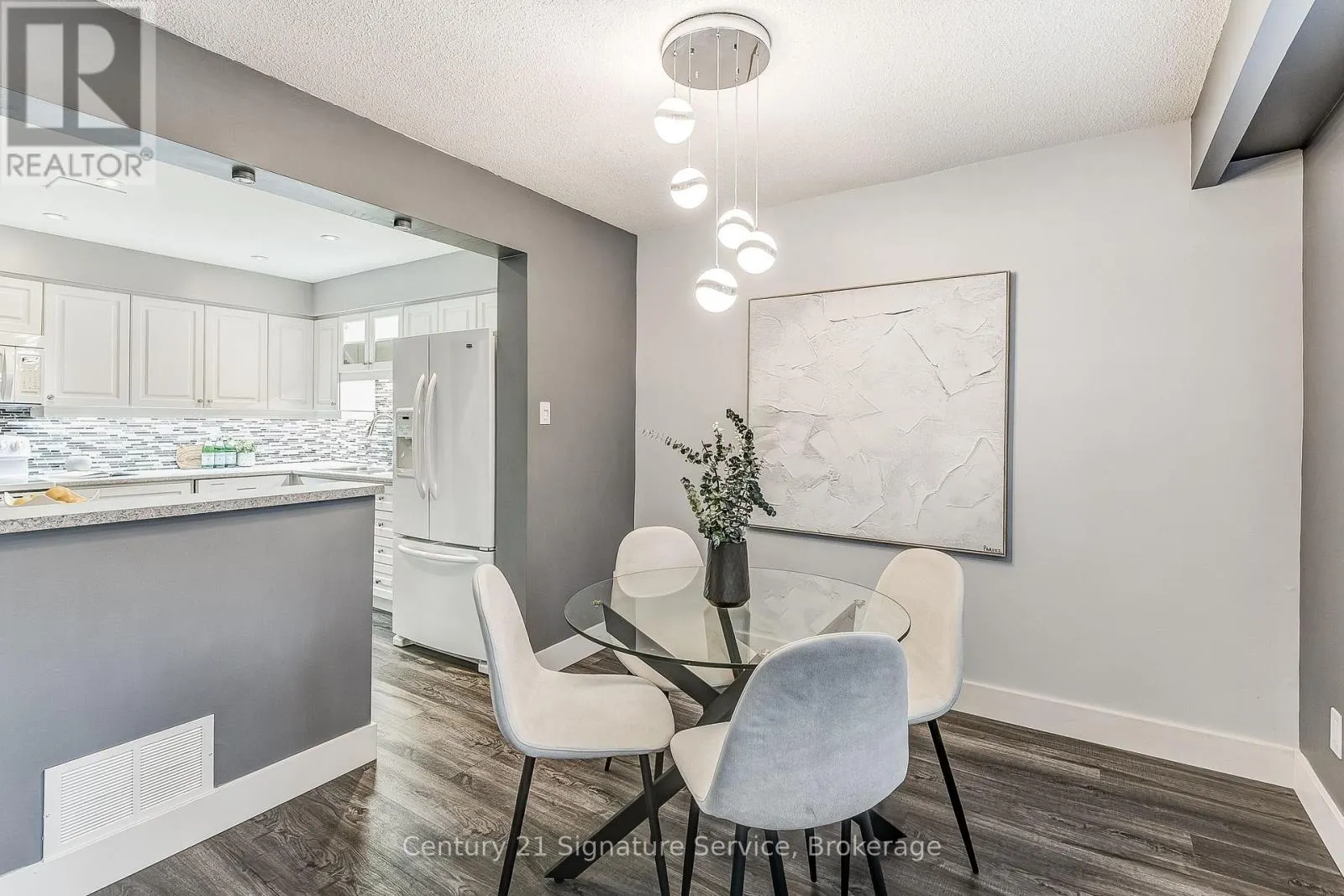 12 - 1951 RATHBURN ROAD E