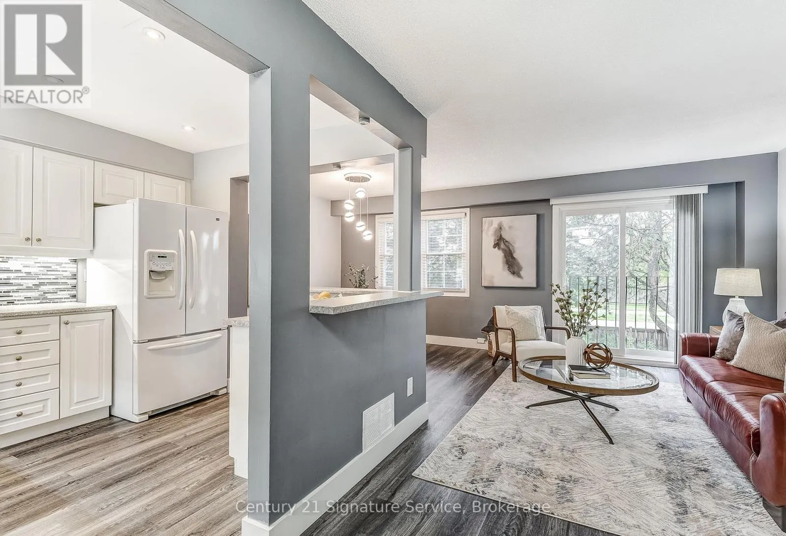 12 - 1951 RATHBURN ROAD E