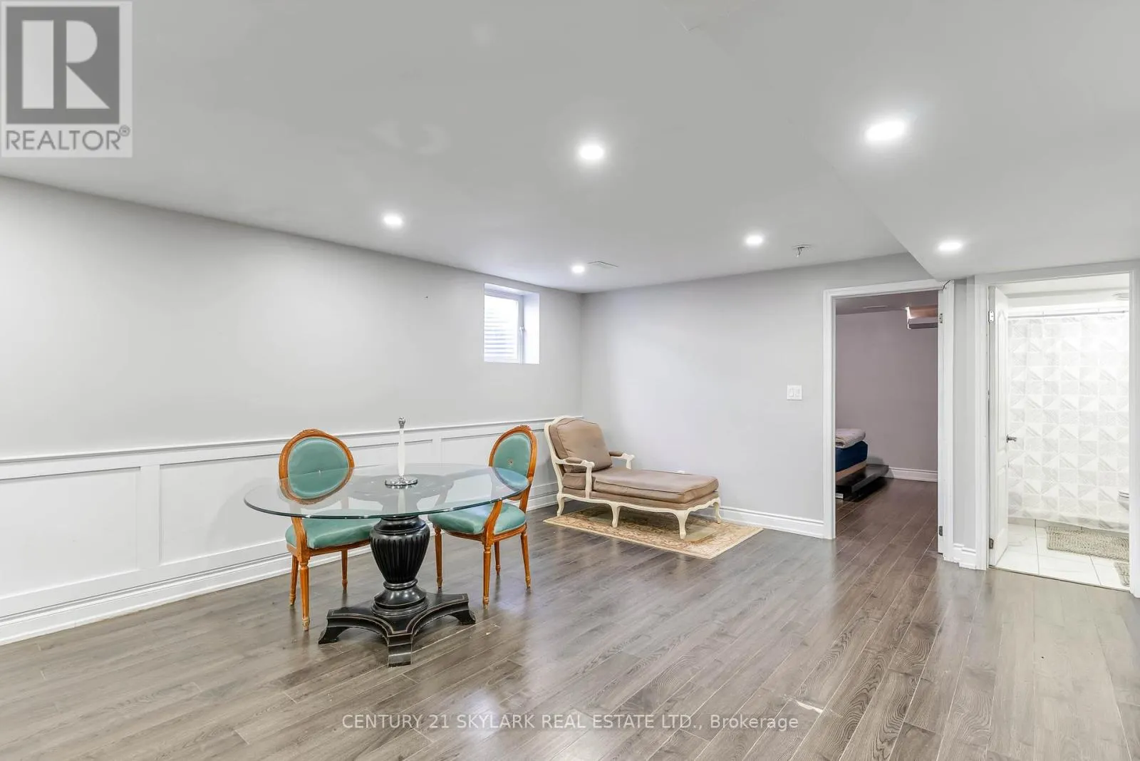 64 JACKSONVILLE DRIVE