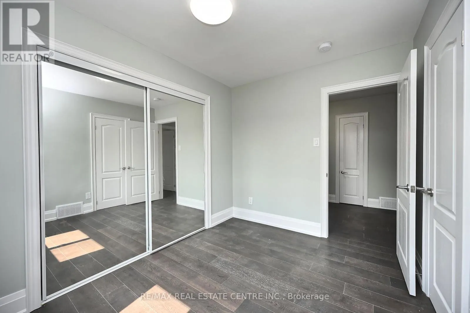 526 SELSEY DRIVE