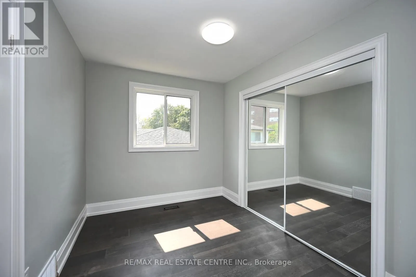 526 SELSEY DRIVE