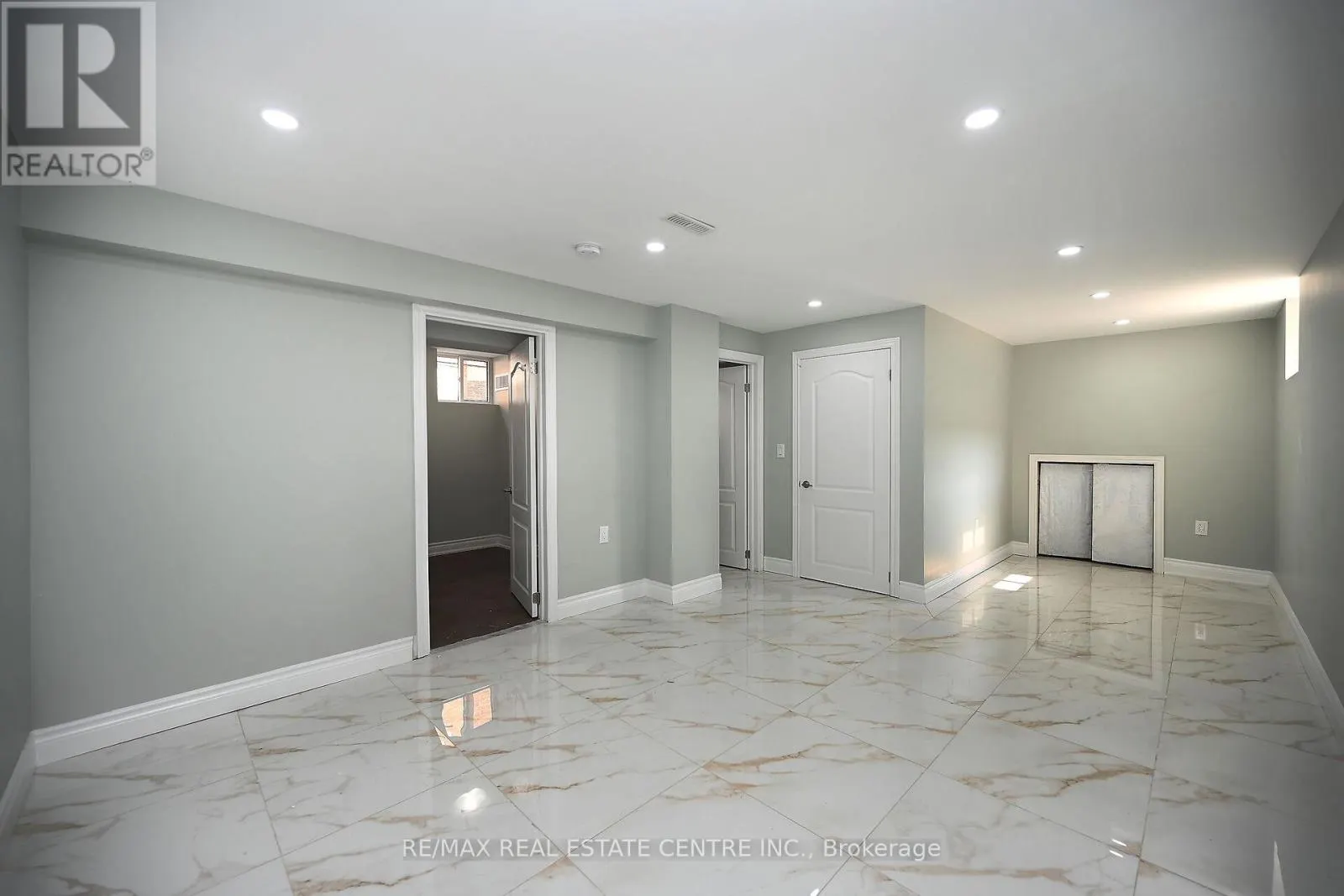 526 SELSEY DRIVE
