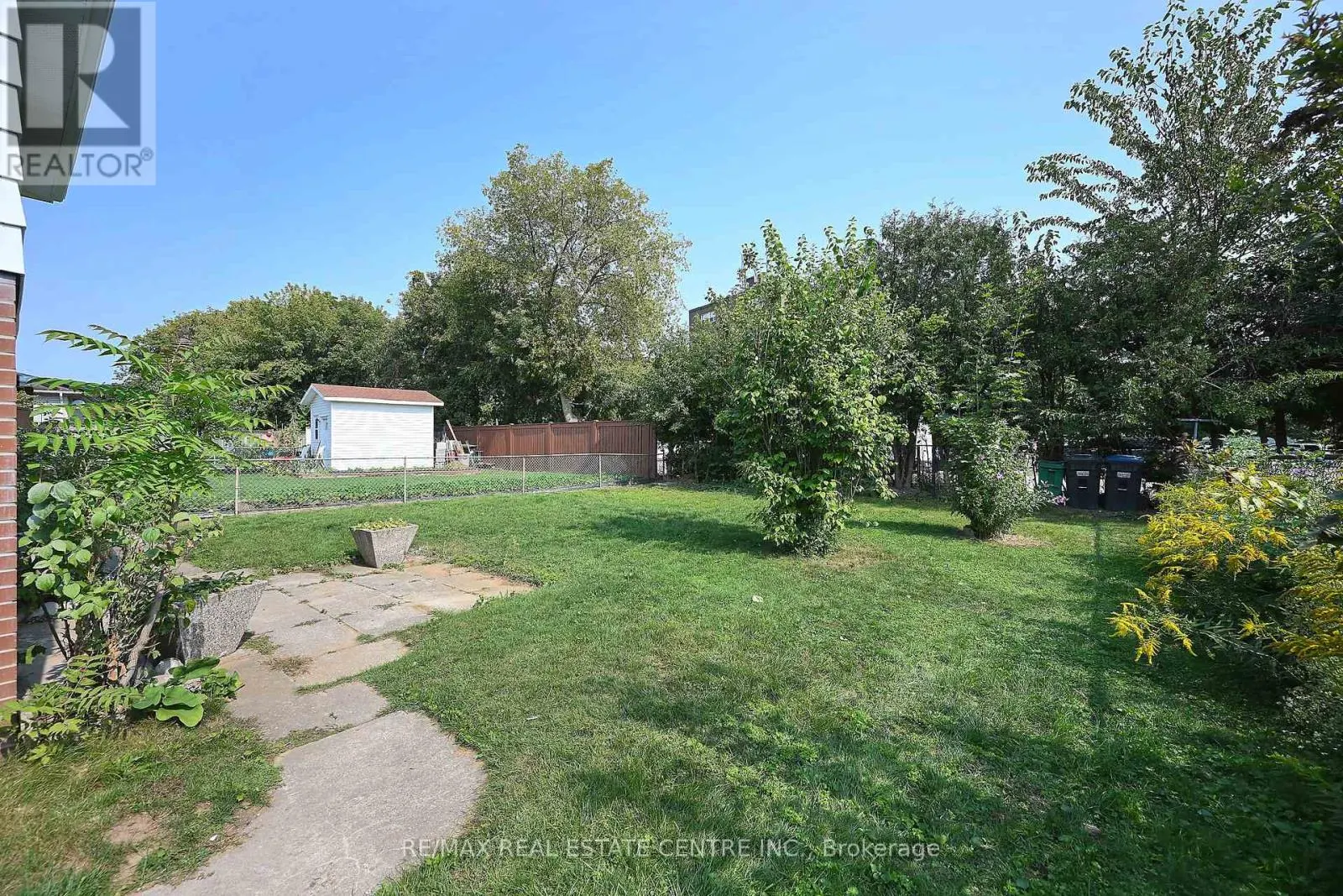 526 SELSEY DRIVE