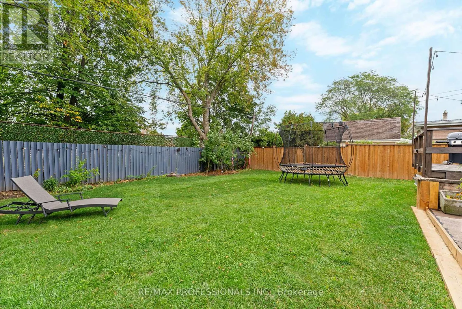 18 LAVINGTON DRIVE