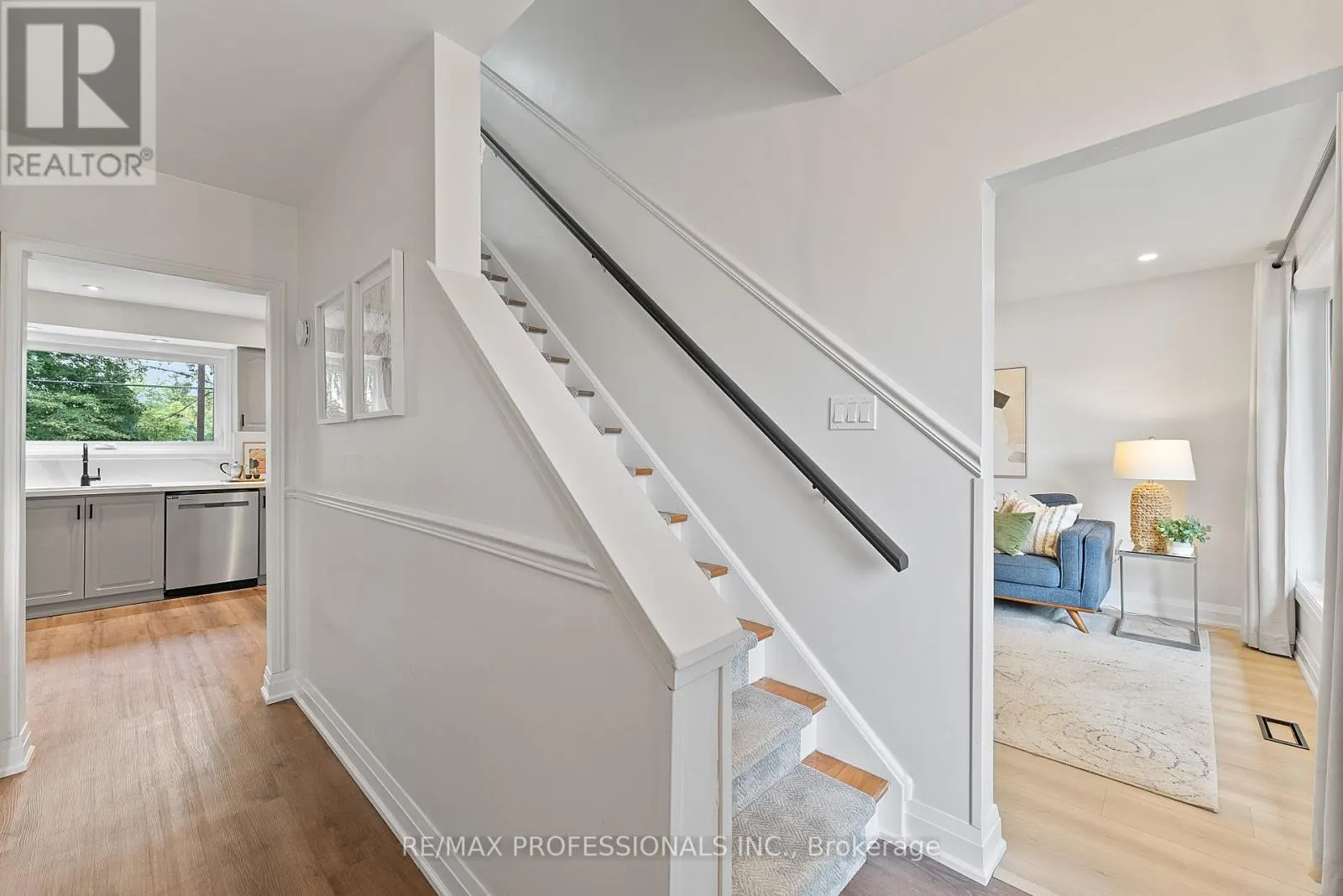 18 LAVINGTON DRIVE