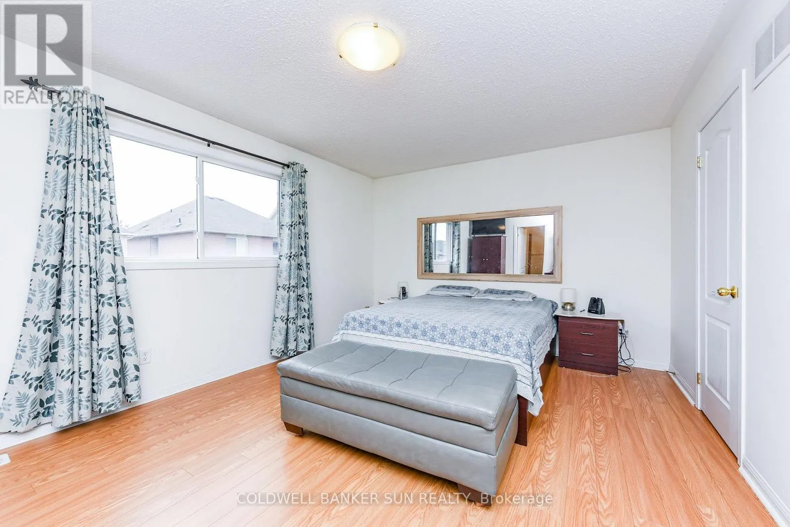 34 BENMORE CRESCENT