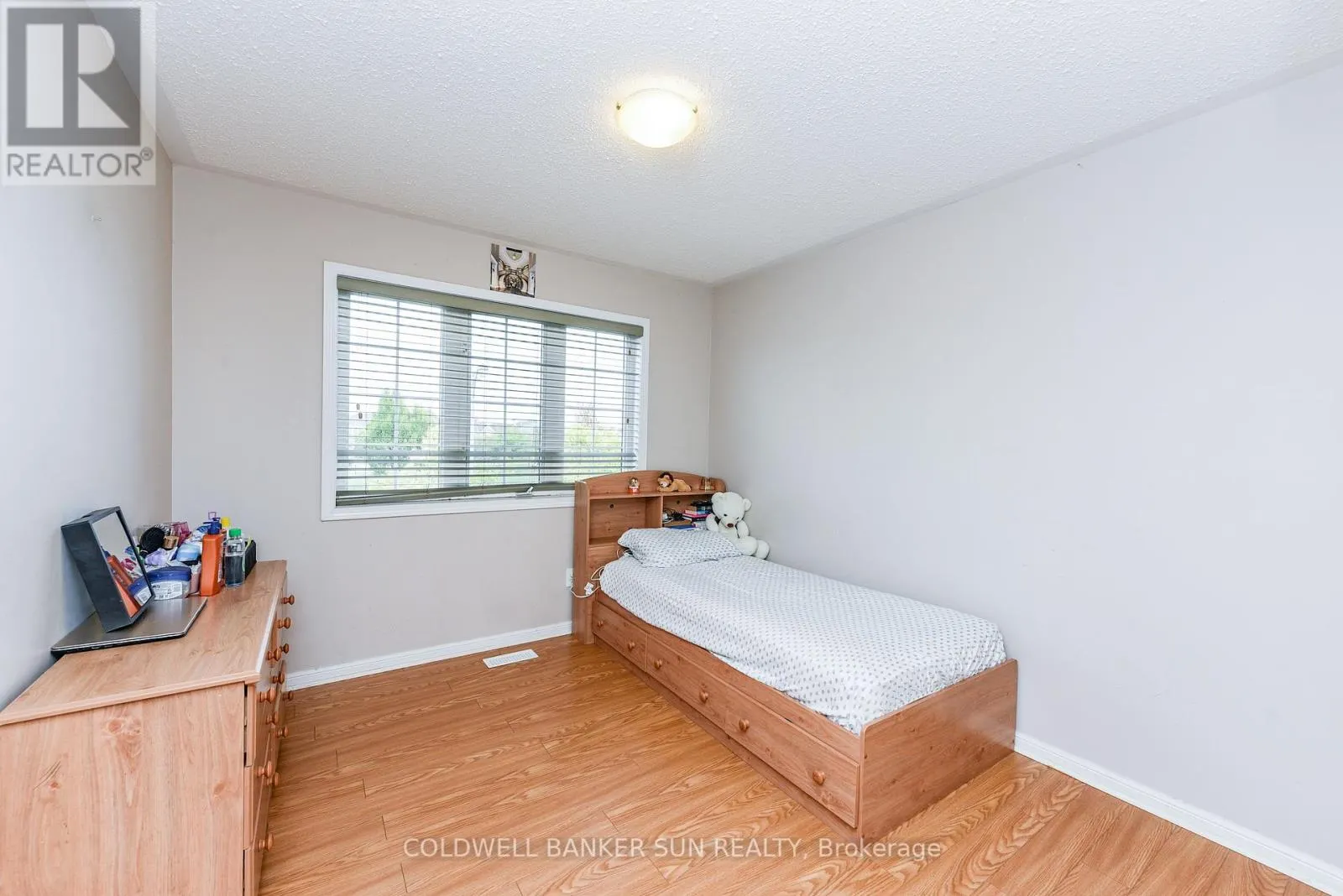 34 BENMORE CRESCENT