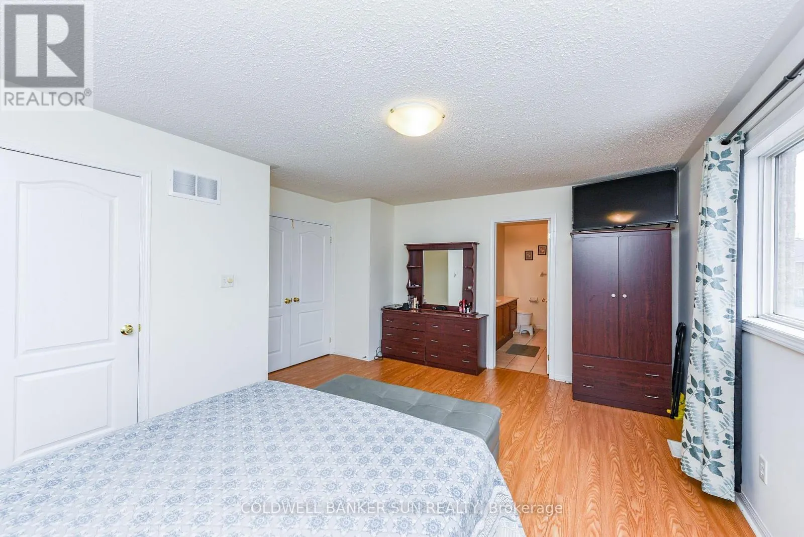 34 BENMORE CRESCENT