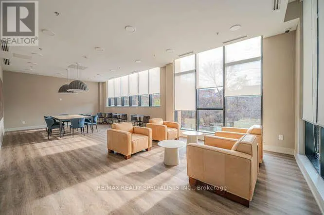 404 - 120 CANON JACKSON DRIVE